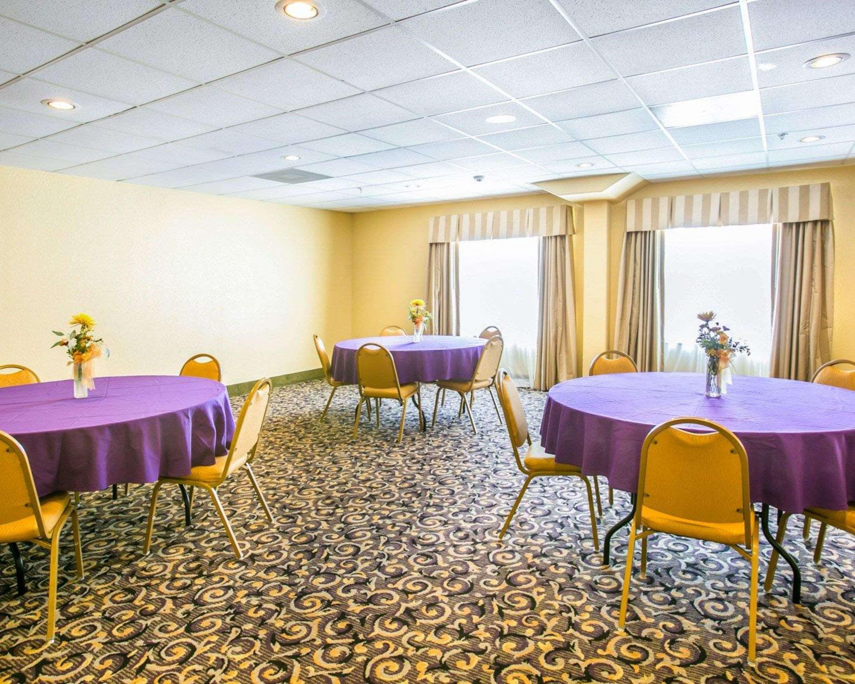 Sleep Inn & Suites Gonzales Near Palmetto State Park Dış mekan fotoğraf